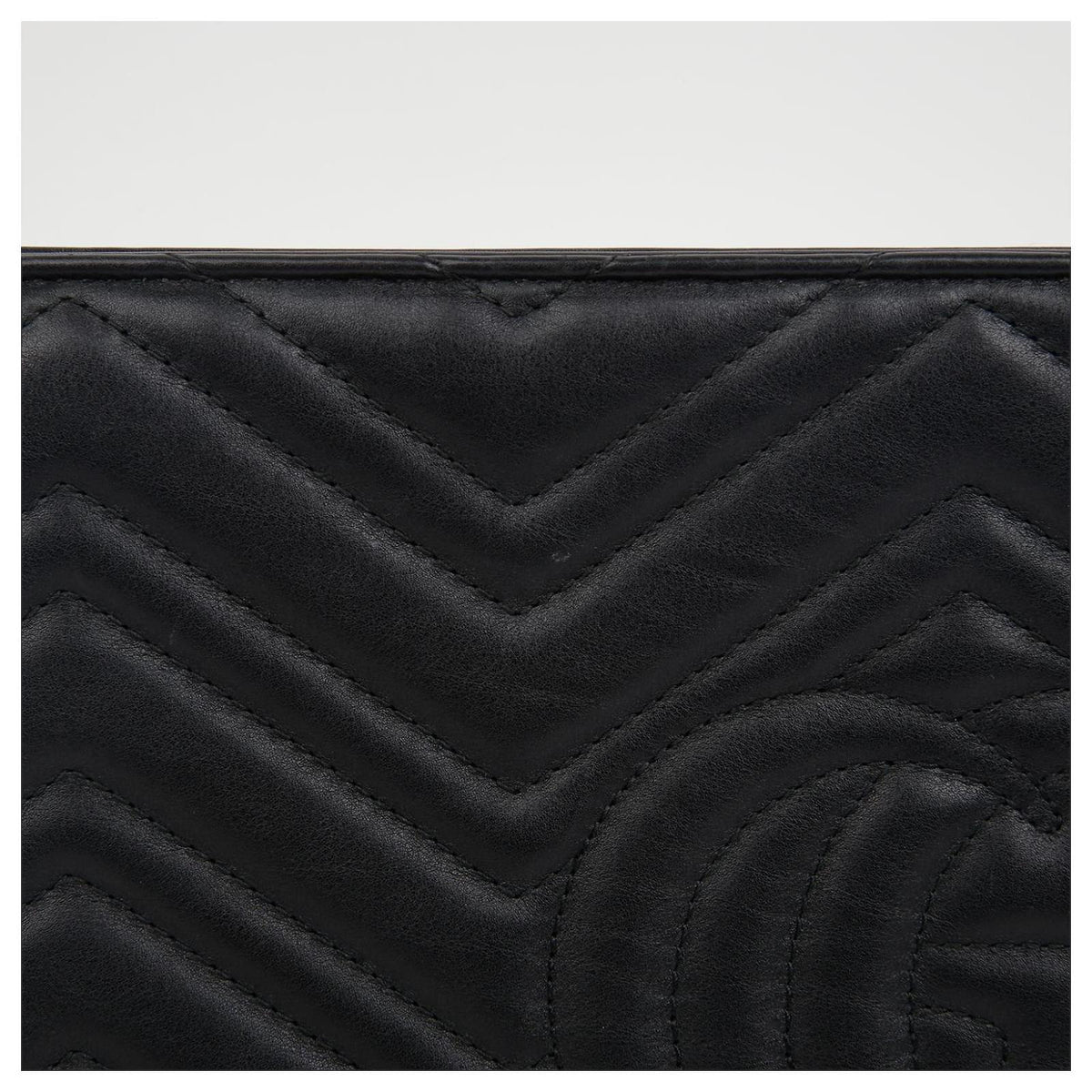 Gucci GG Marmont Matelassé Heart Clutch Pouch– Black