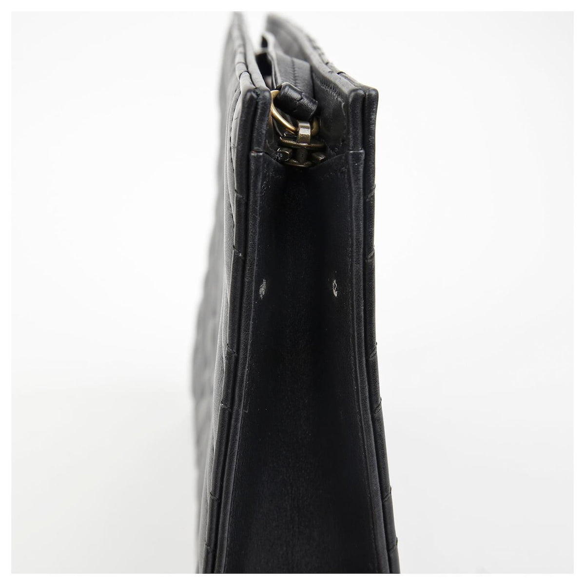 Gucci GG Marmont Matelassé Heart Clutch Pouch– Black