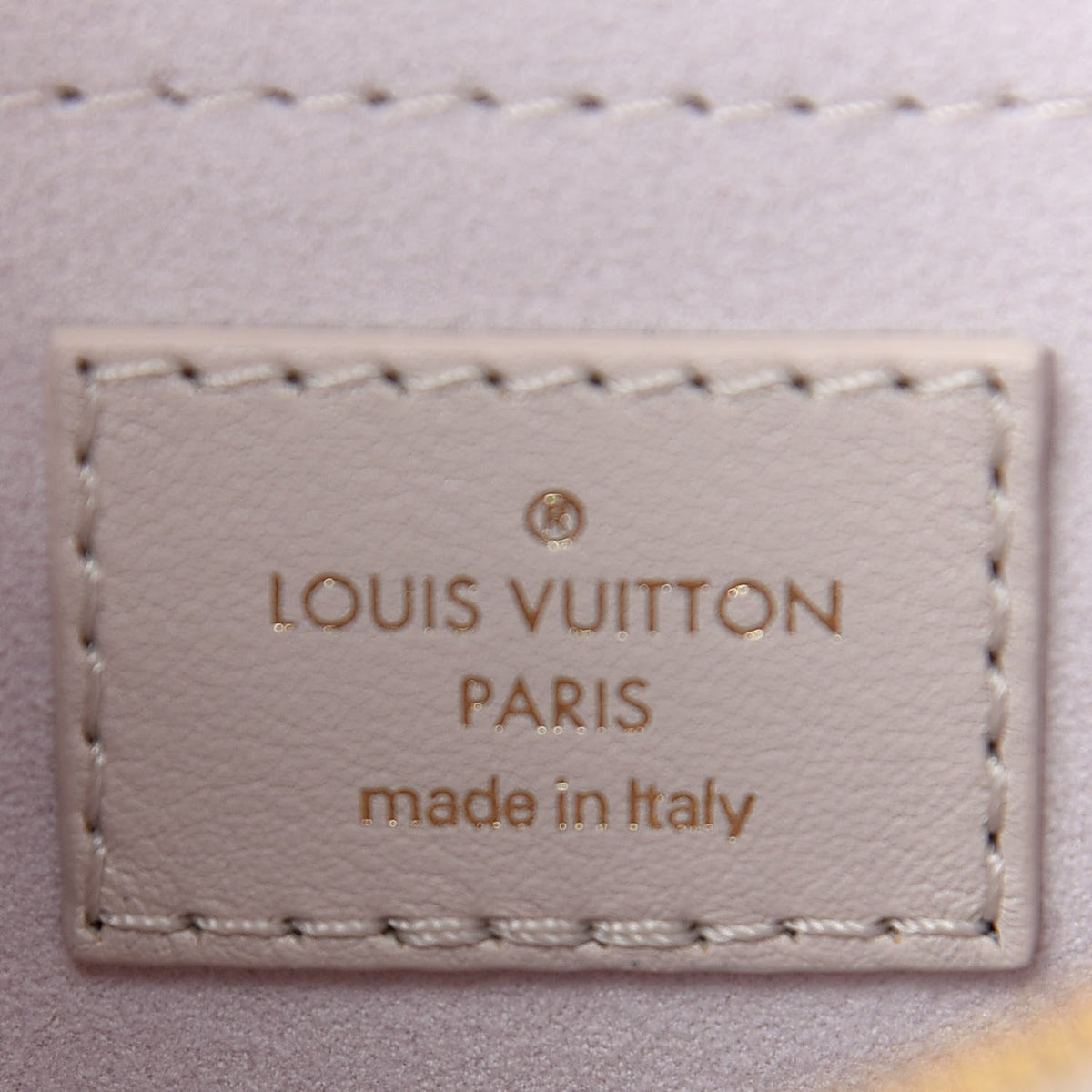 Louis Vuitton New Wave Chain Bag MM - Ivory White